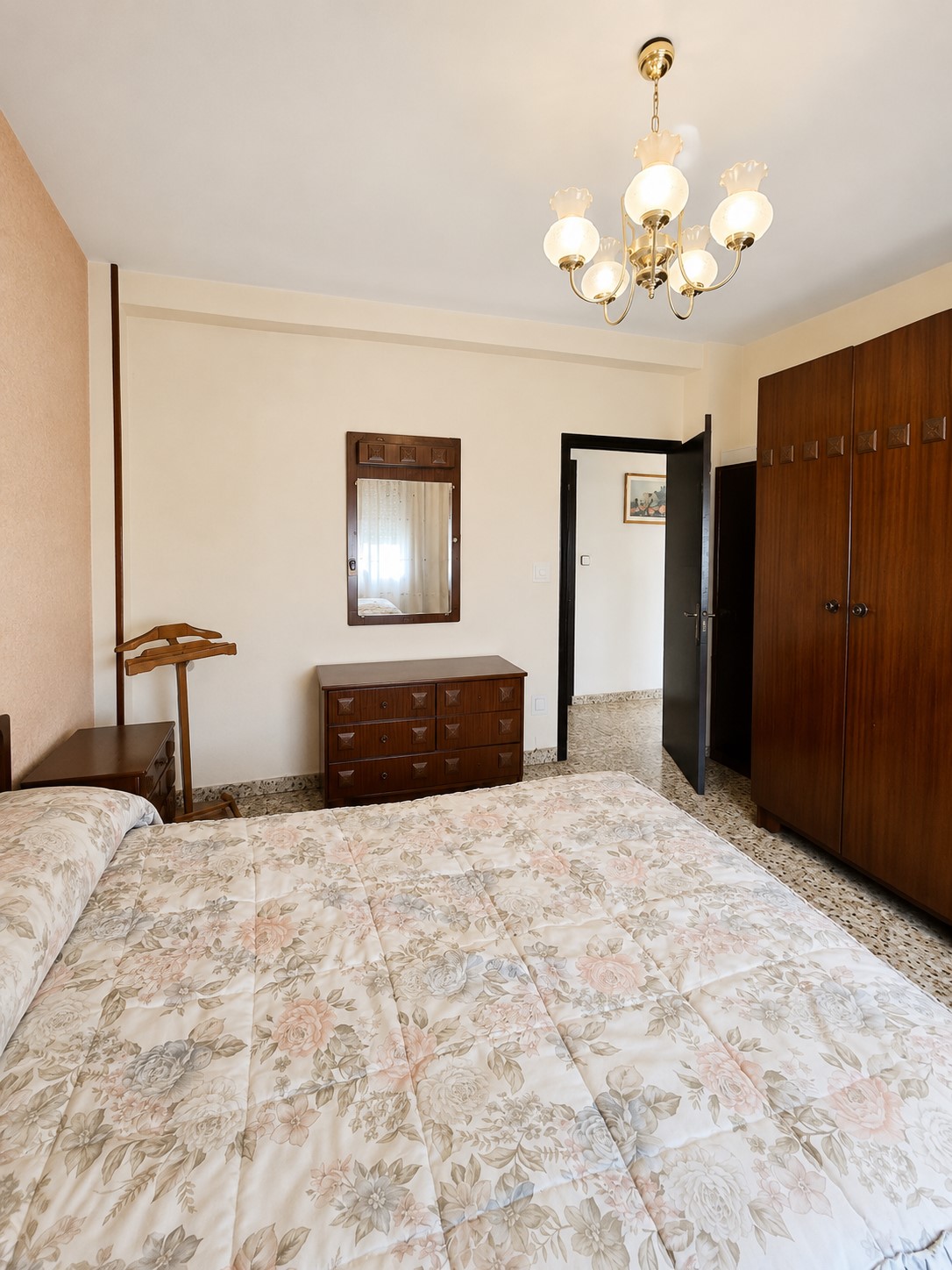 DORMITORIO 3 RETOCADO IA PISO EN CASCO ANTIGUO DE ALCORCON