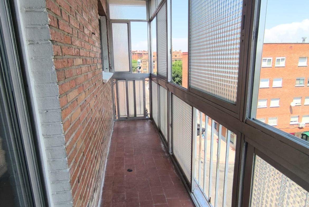 PISO SEMI-REFORMADO EN ZONA CENTRO DE FUENLABRADA