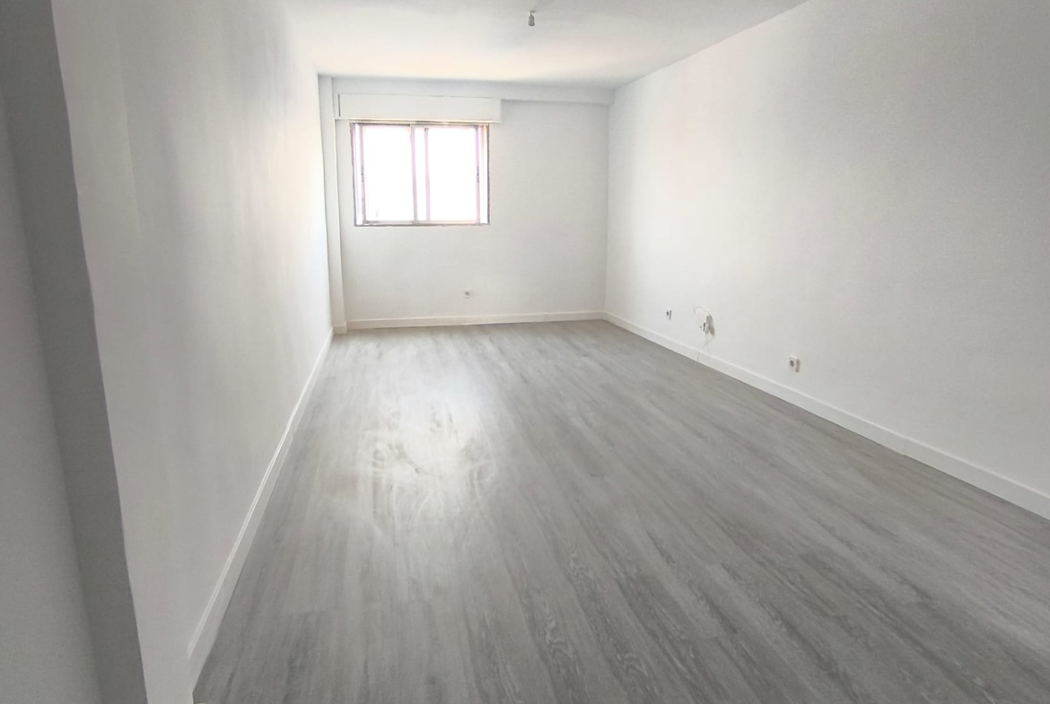 PISO SEMI-REFORMADO EN ZONA CENTRO DE FUENLABRADA
