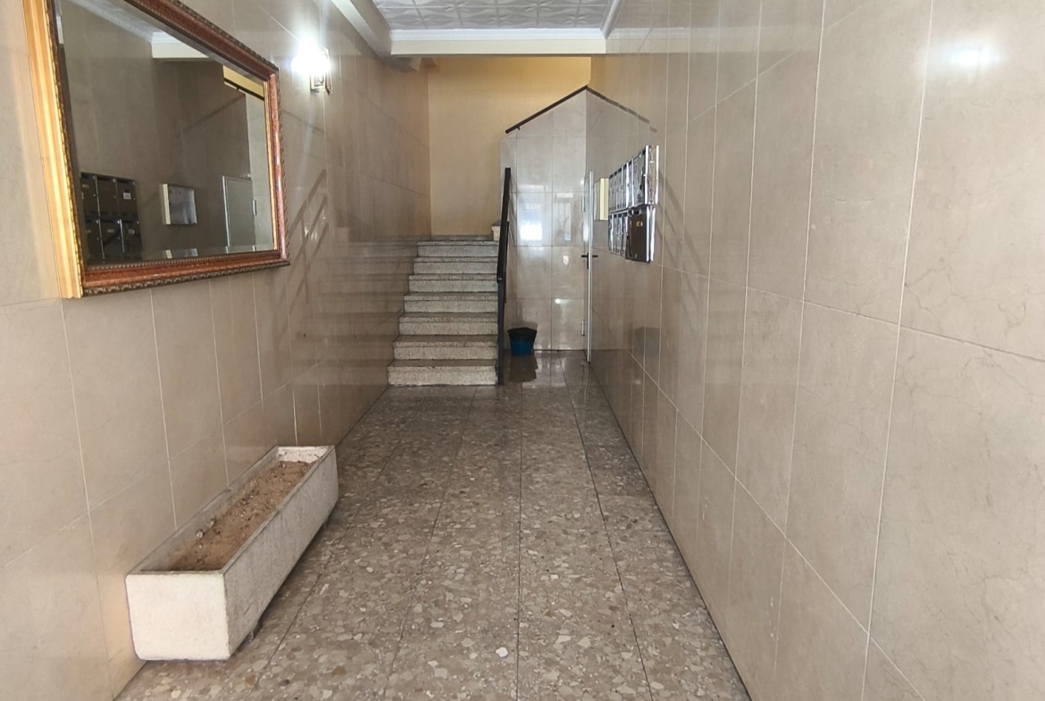 PISO SEMI-REFORMADO EN ZONA CENTRO DE FUENLABRADA