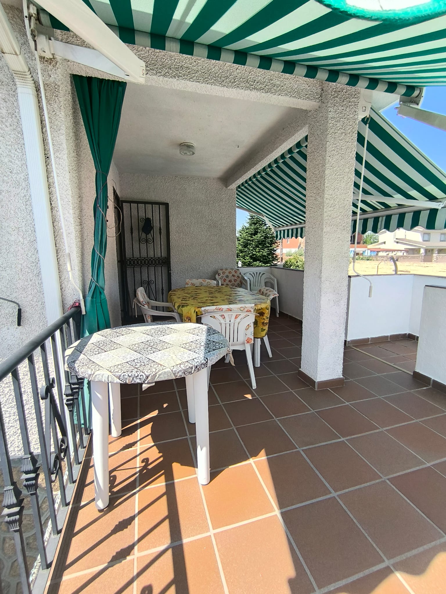 WhatsApp Image 2026-07-27 at 09.34.32 CHALET INDEPENDIENTE CON PISCINA EN URB. OLIVA.VELETA, CARRANQUE (TOLEDO)