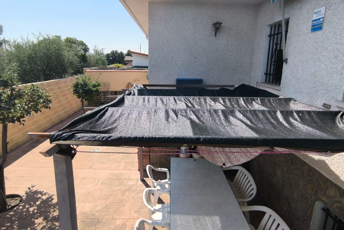 CHALET INDEPENDIENTE CON PISCINA EN URB. OLIVA.VELETA, CARRANQUE (TOLEDO)
