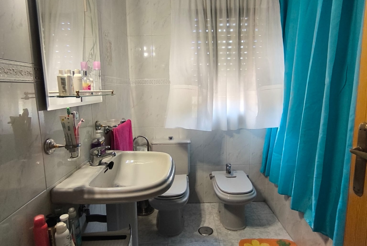 CHALET INDEPENDIENTE CON PISCINA EN URB. OLIVA.VELETA, CARRANQUE (TOLEDO)