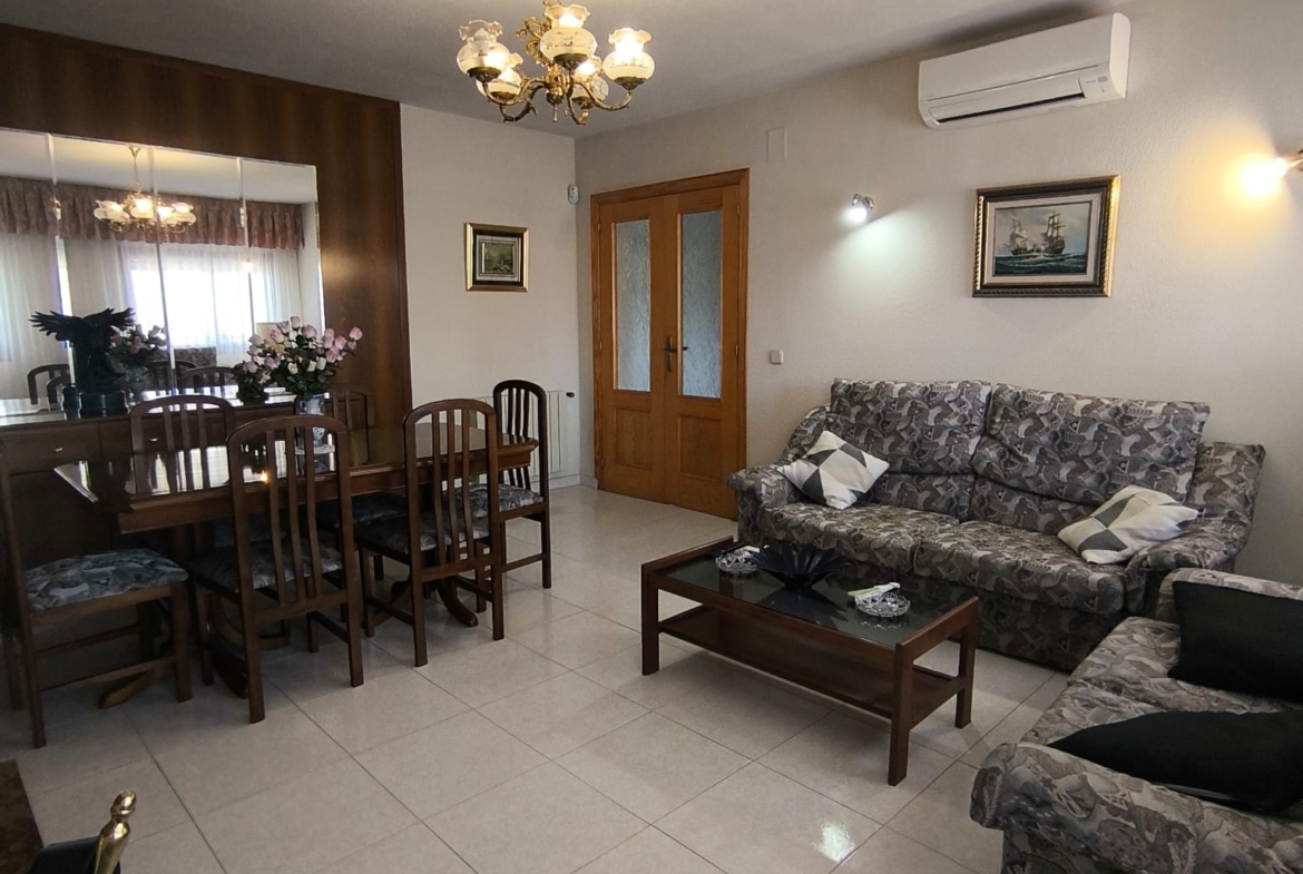 CHALET INDEPENDIENTE CON PISCINA EN URB. OLIVA.VELETA, CARRANQUE (TOLEDO)