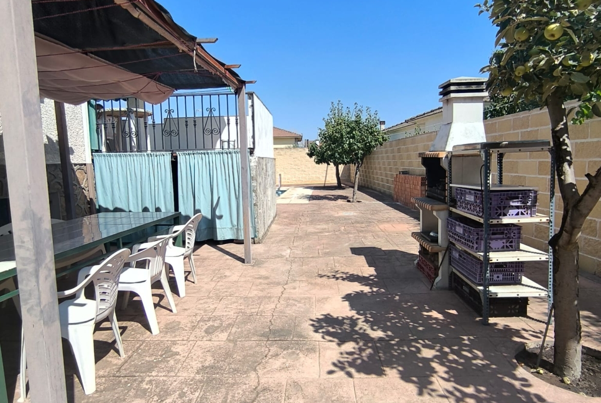 CHALET INDEPENDIENTE CON PISCINA EN URB. OLIVA.VELETA, CARRANQUE (TOLEDO)