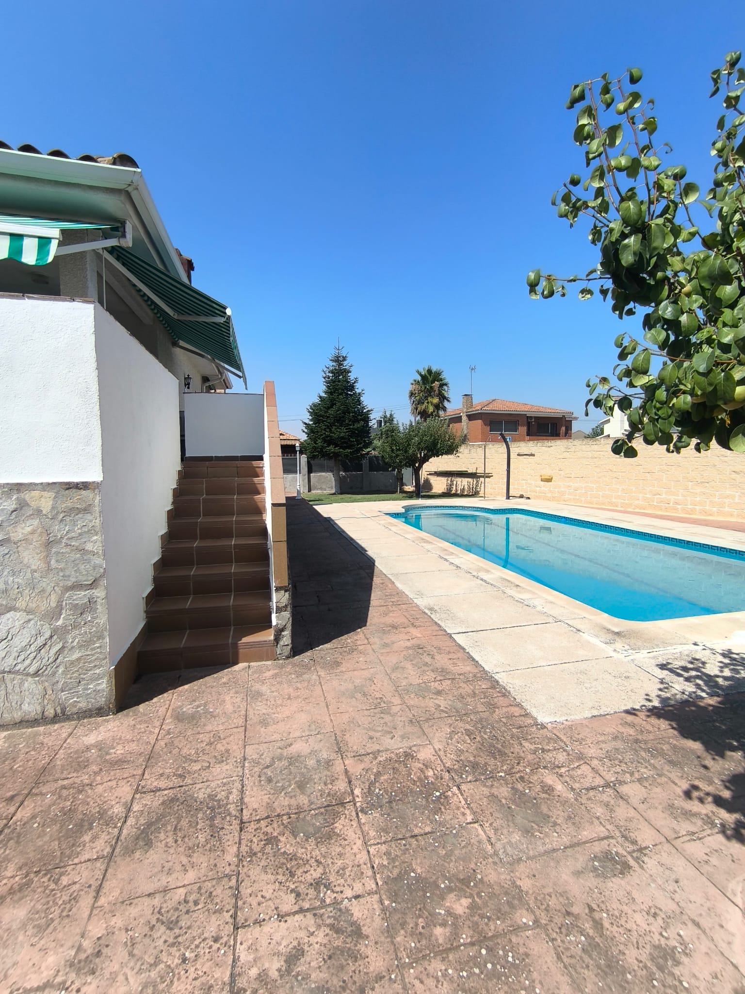 WhatsApp Image 2026-07-27 at 09.35.14 (2) CHALET INDEPENDIENTE CON PISCINA EN URB. OLIVA.VELETA, CARRANQUE (TOLEDO)