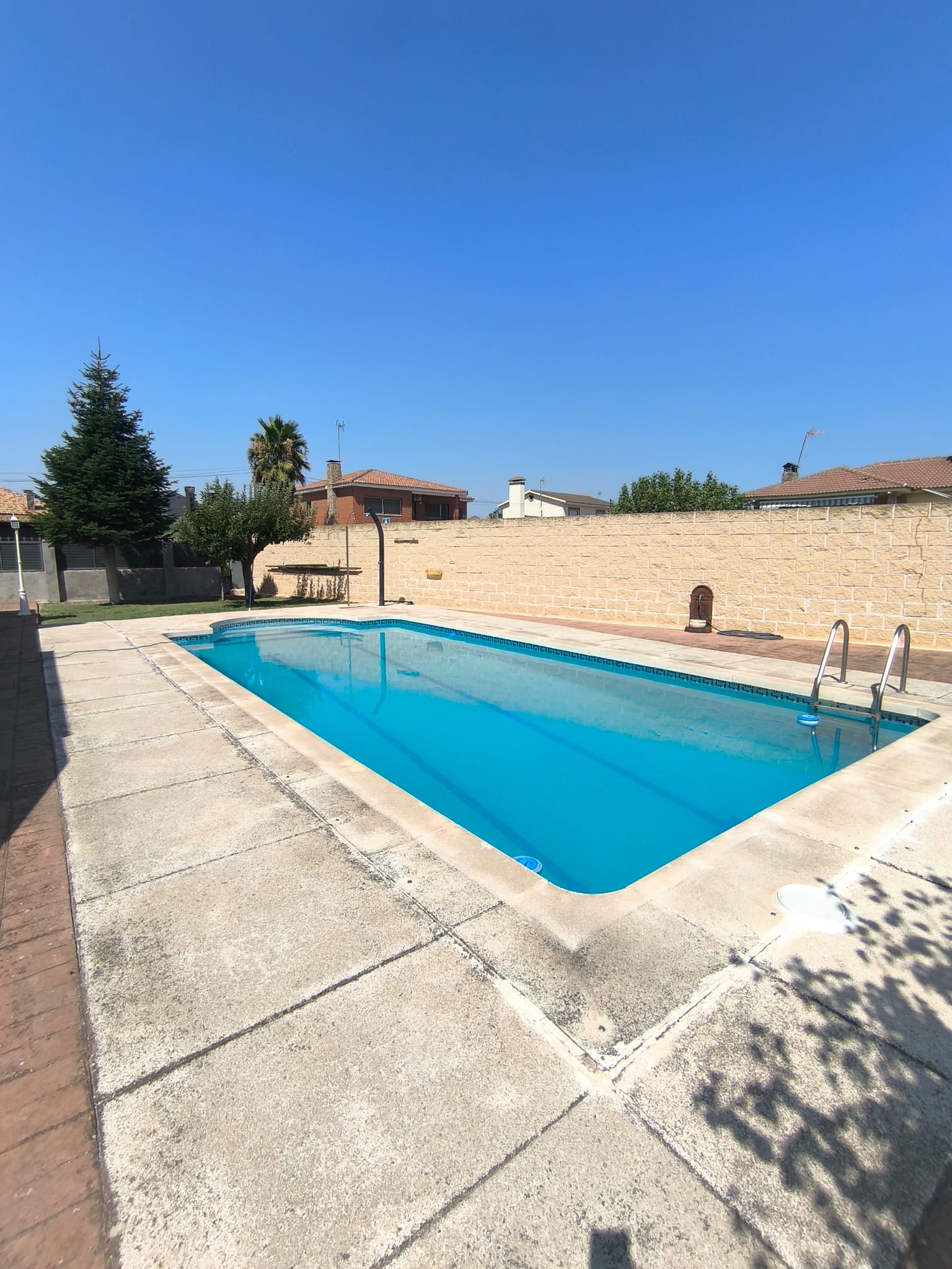 WhatsApp Image 2026-07-27 at 09.35.14 (3) CHALET INDEPENDIENTE CON PISCINA EN URB. OLIVA.VELETA, CARRANQUE (TOLEDO)