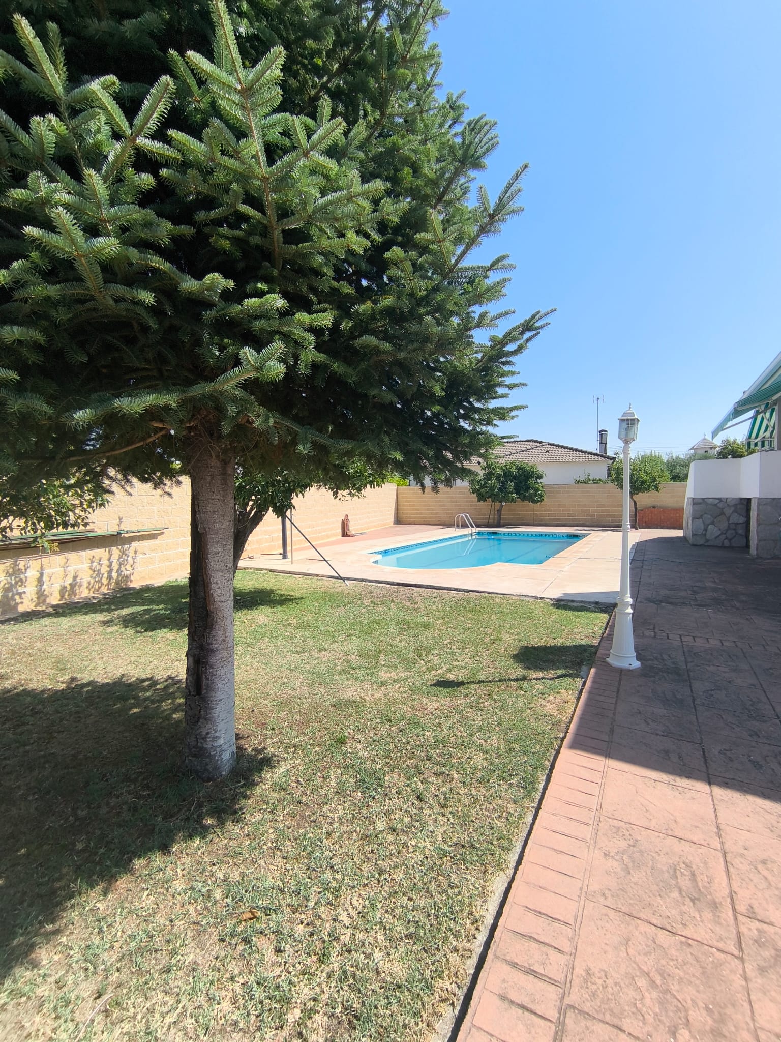 WhatsApp Image 2026-07-27 at 09.35.15 CHALET INDEPENDIENTE CON PISCINA EN URB. OLIVA.VELETA, CARRANQUE (TOLEDO)