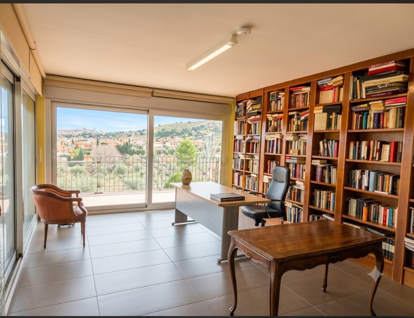 Exclusiva residencia independiente con dos viviendas, piscina y vistas privilegiadas a Toledo