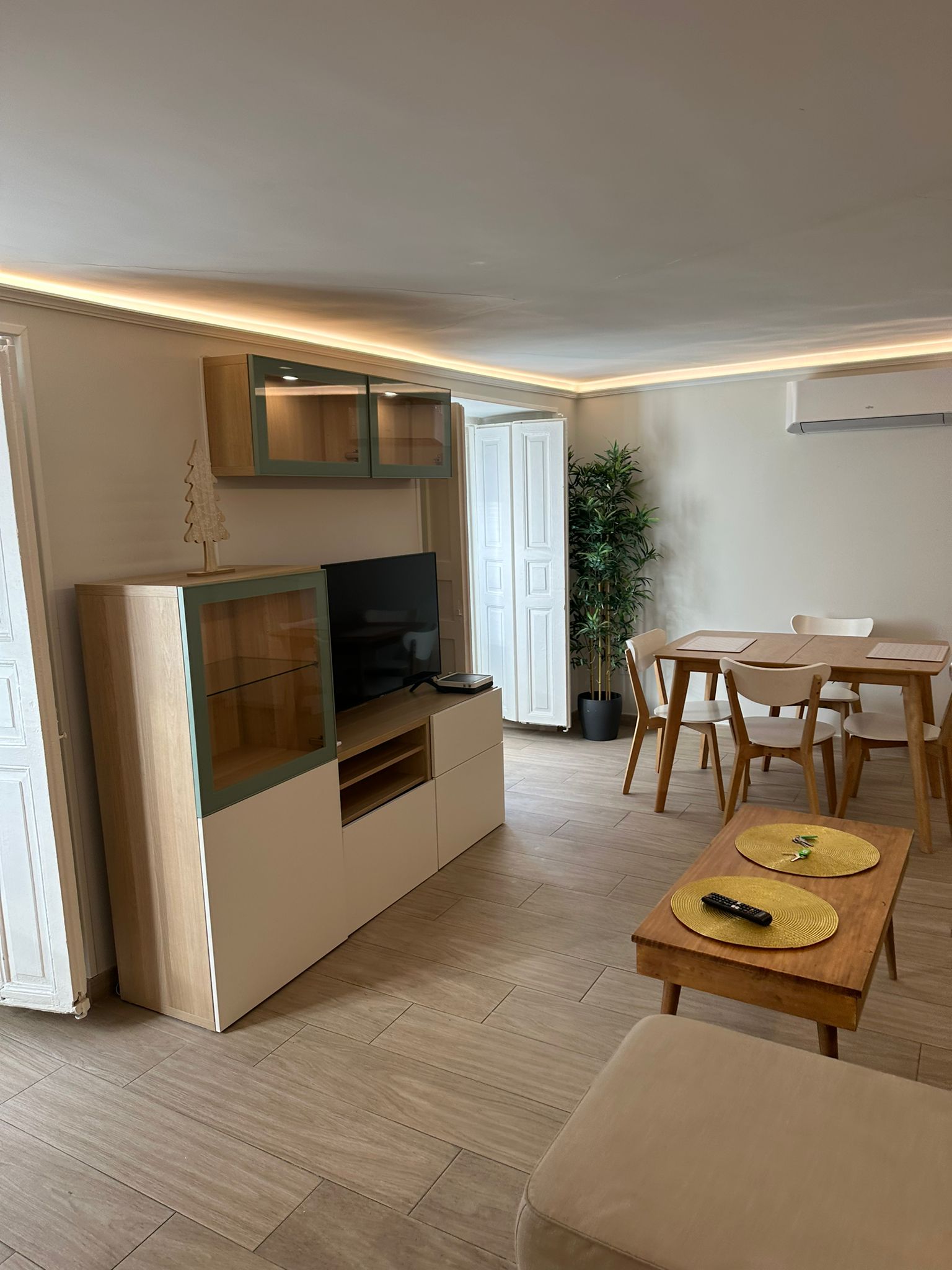 whatsapp-image-2024-02-06-at-18-30-14_e26c7cca-98a7-48e8-a4da-6e340e35fa1a