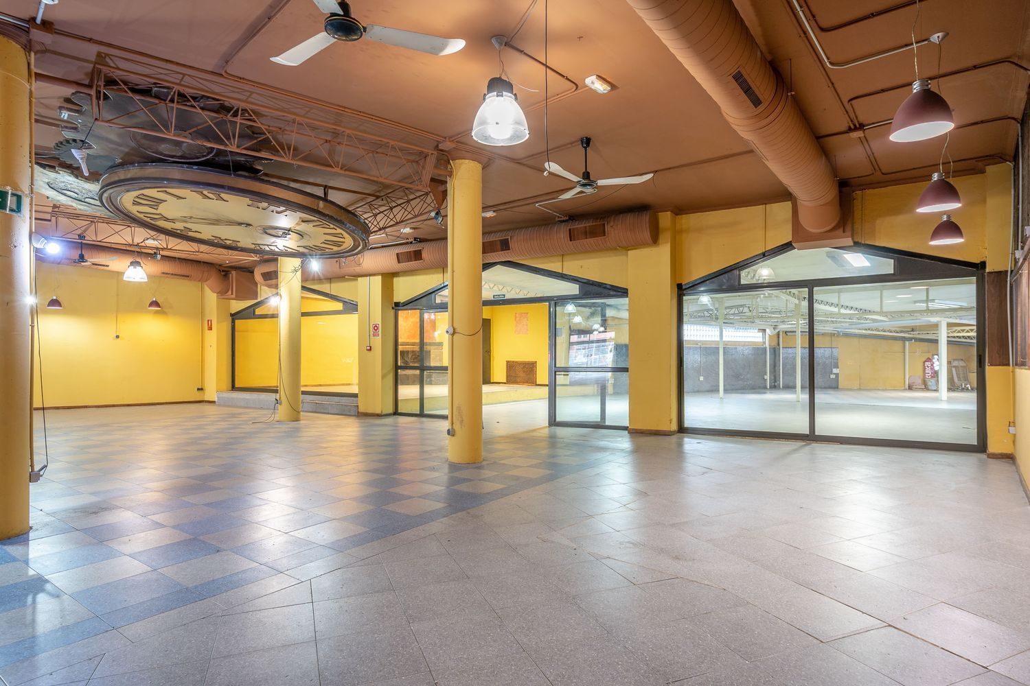 64-10 Retail space en alquiler, Collado Villalba