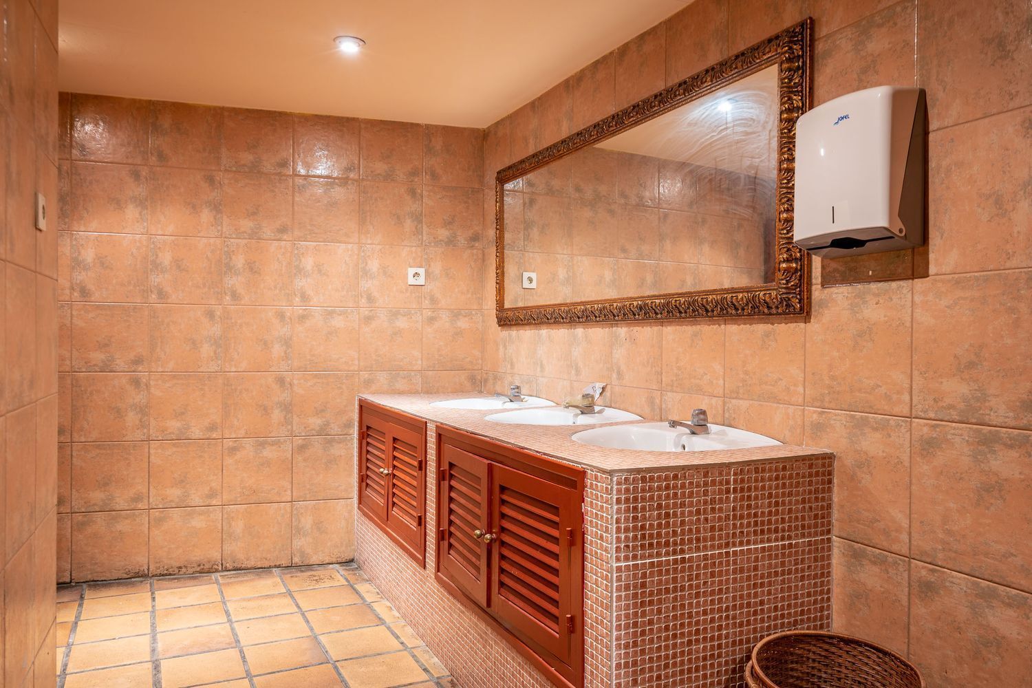 64-20 Retail space en alquiler, Collado Villalba