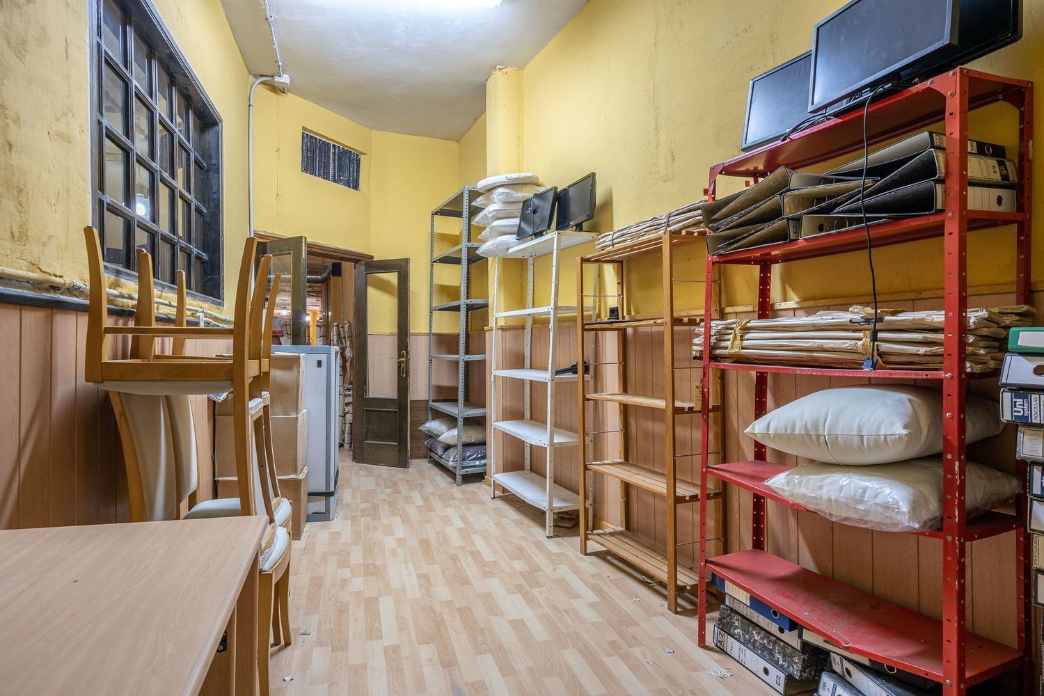 64-27 Retail space en alquiler, Collado Villalba