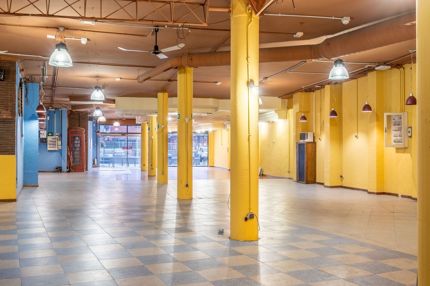 64-8 Retail space en alquiler, Collado Villalba