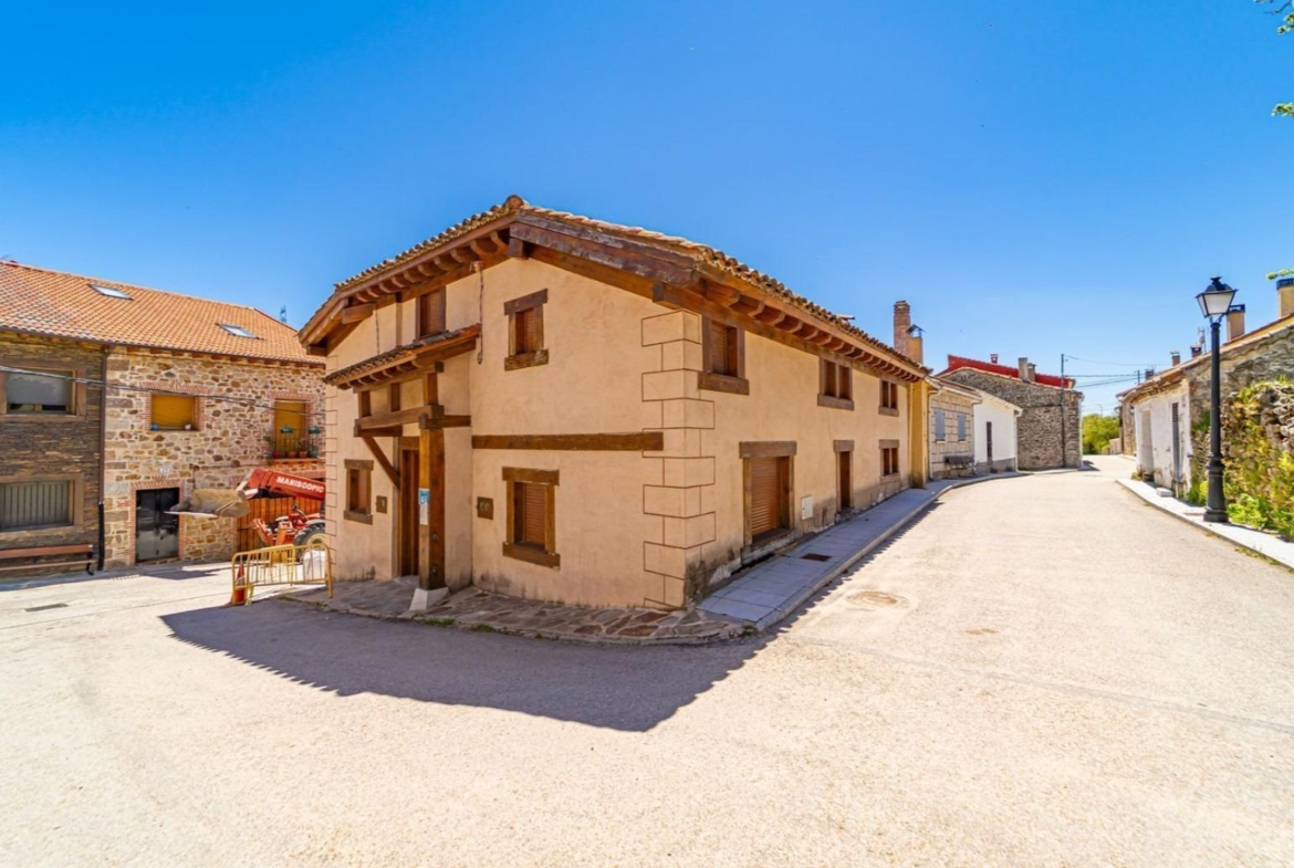 House / detached house en alquiler, Somosierra