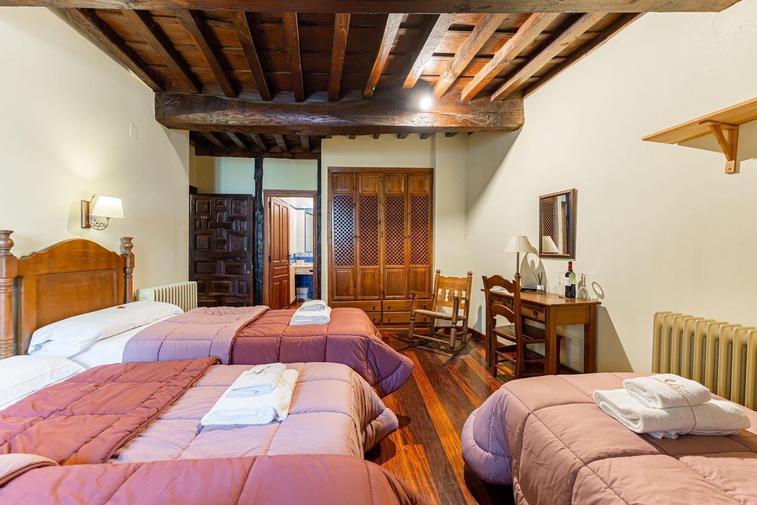^**^POSADA DE CANDELARIO^**^EMBLEMATICO HOTEL RURAL DE 4 ESTRELLAS EN EL TURISTICO PUEBLO CANDELARIO