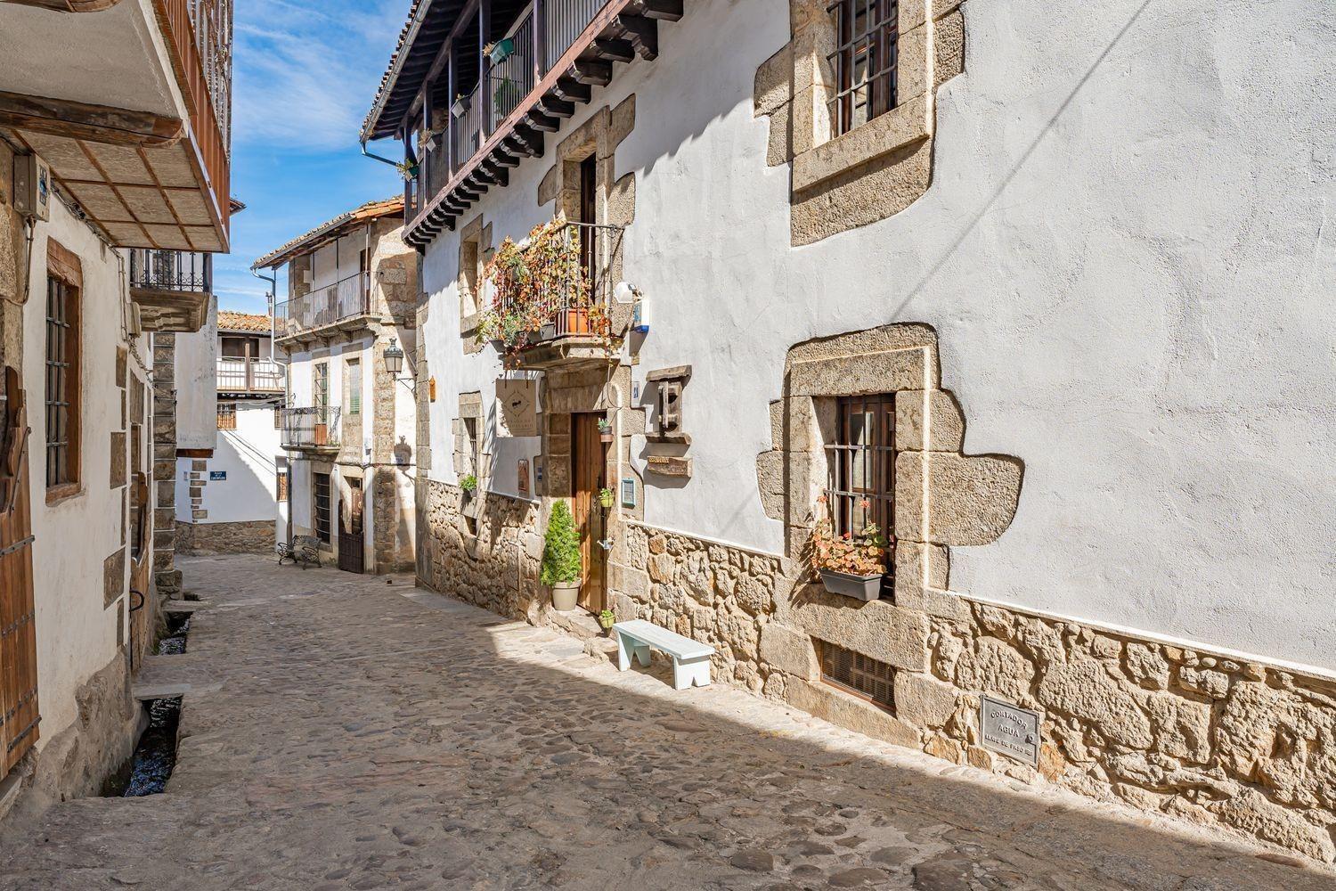 ^**^POSADA DE CANDELARIO^**^EMBLEMATICO HOTEL RURAL DE 4 ESTRELLAS EN EL TURISTICO PUEBLO CANDELARIO