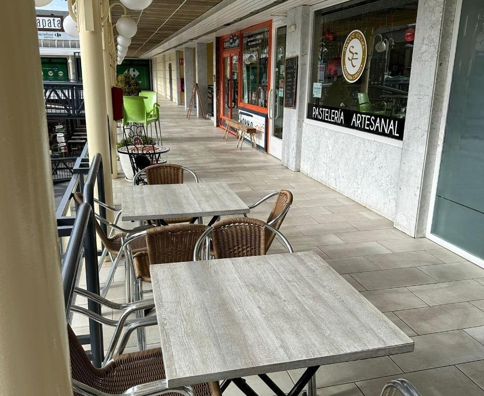 ^**^INVERSIÓN CON RENTABILIDAD GARANTIZADA: LOCAL ÚNICO CON TERRAZA EN TORRELODONES COLONIA^**^ Gran