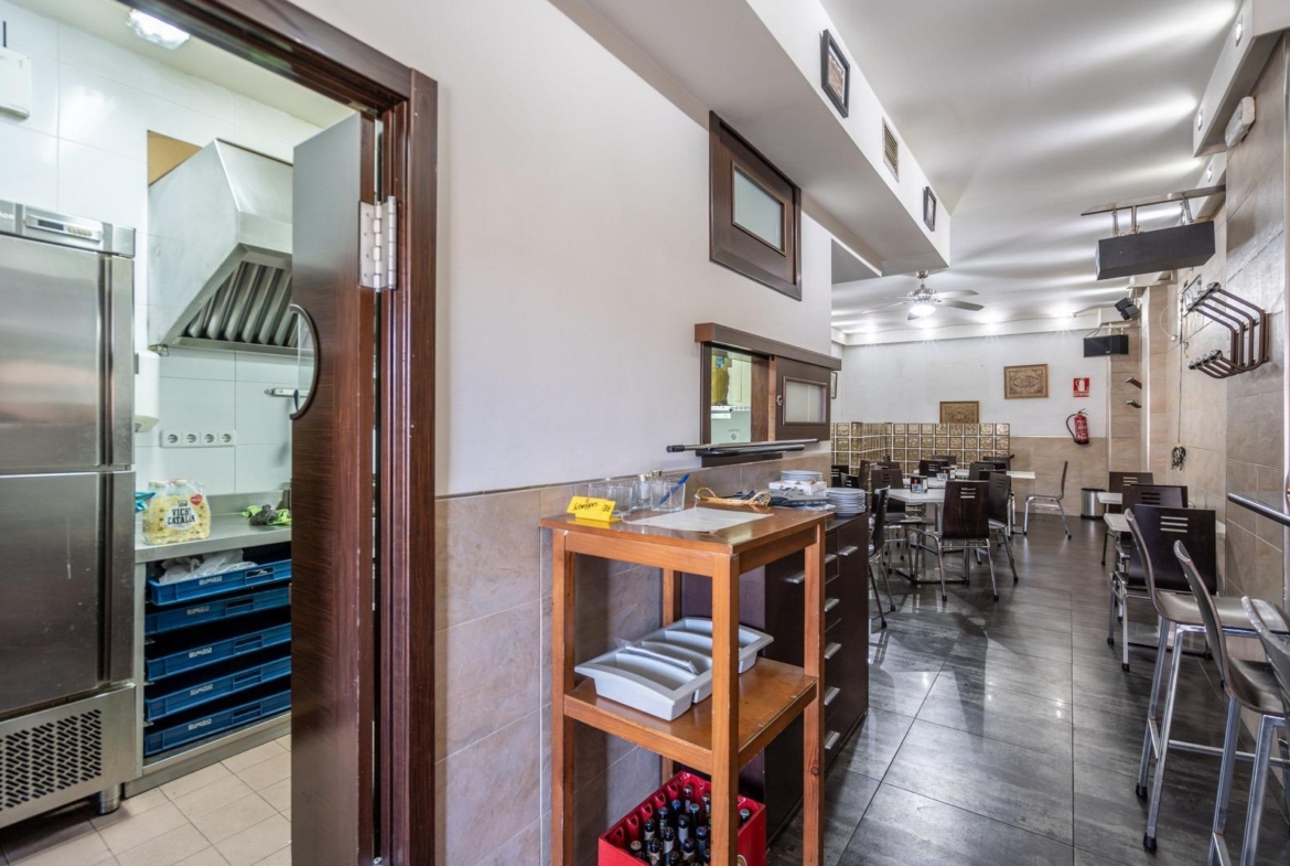 ^**^BAR RESTAURANTE CON AMPLIAS TERRAZAS Y AMPLIA ZONA PRIVADA EN MEJORADA DEL CAMPO^**^ Magnífica o