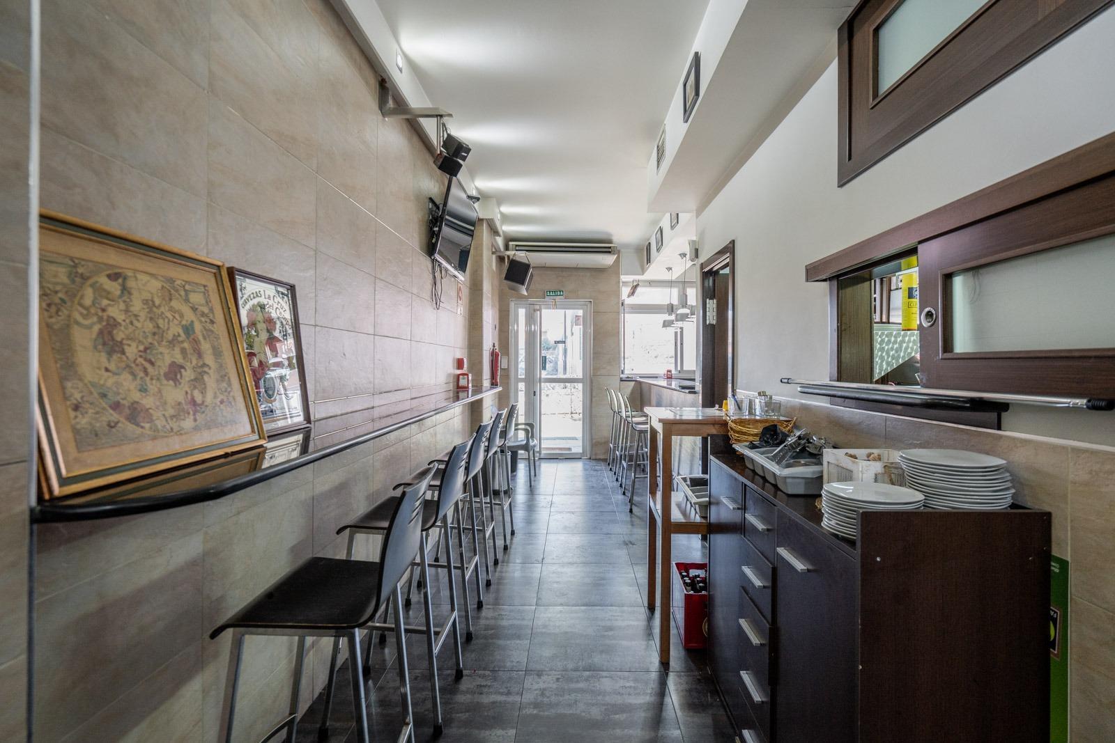 ^**^BAR RESTAURANTE CON AMPLIAS TERRAZAS Y AMPLIA ZONA PRIVADA EN MEJORADA DEL CAMPO^**^ Magnífica o
