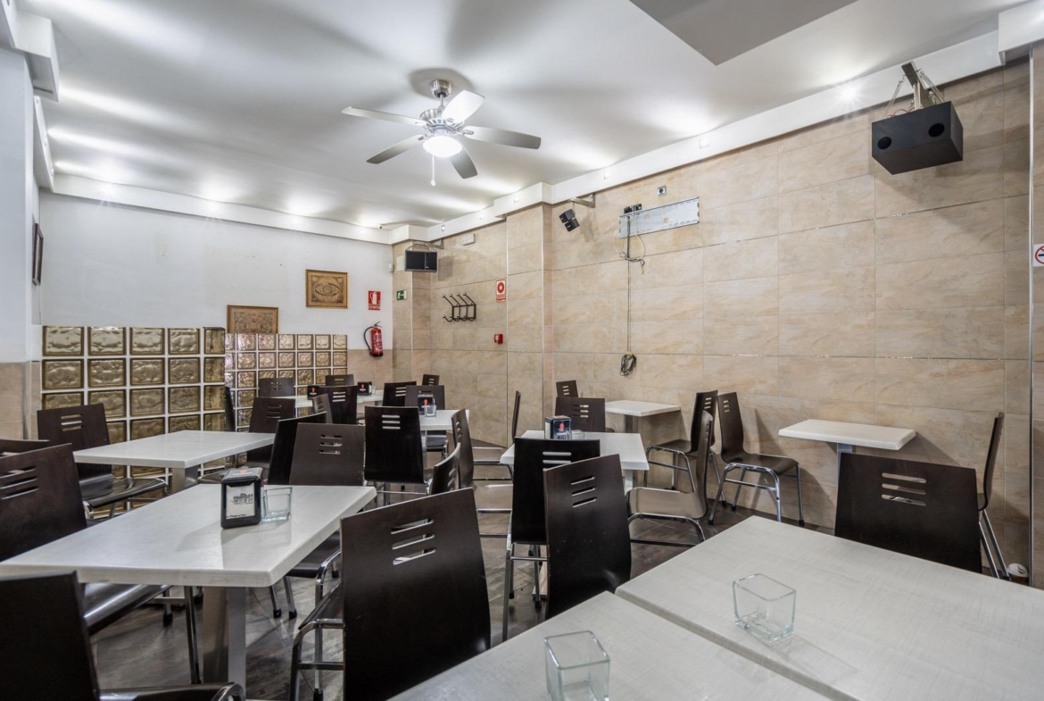 ^**^BAR RESTAURANTE CON AMPLIAS TERRAZAS Y AMPLIA ZONA PRIVADA EN MEJORADA DEL CAMPO^**^ Magnífica o