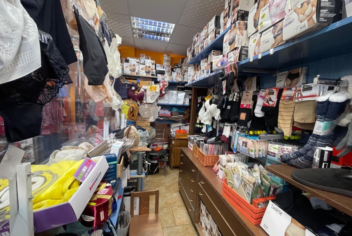 ^**^EXCELENTE OPORTUNIDAD, LOCAL COMERCIAL EN MORALZARZAL^**^ Oportunidad única de adquirir un local