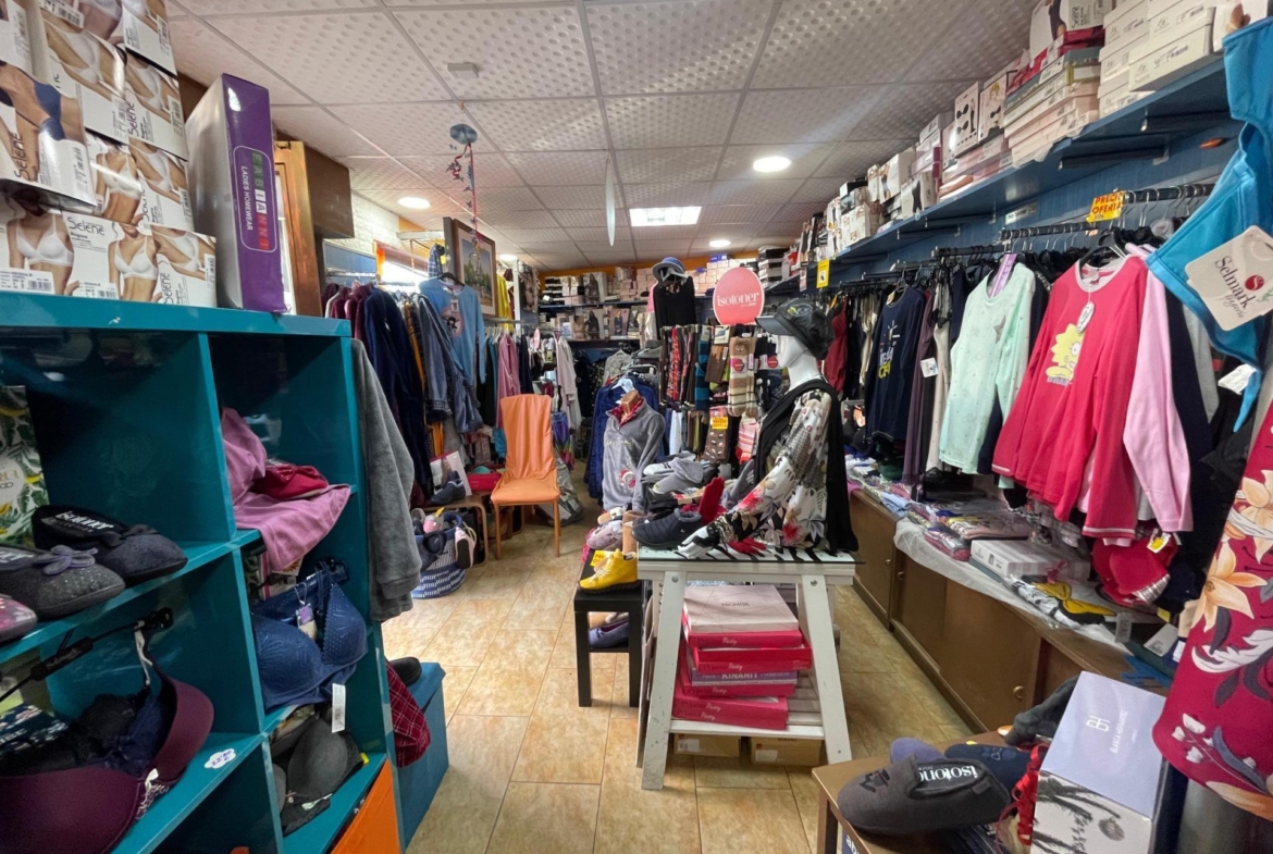 ^**^EXCELENTE OPORTUNIDAD, LOCAL COMERCIAL EN MORALZARZAL^**^ Oportunidad única de adquirir un local
