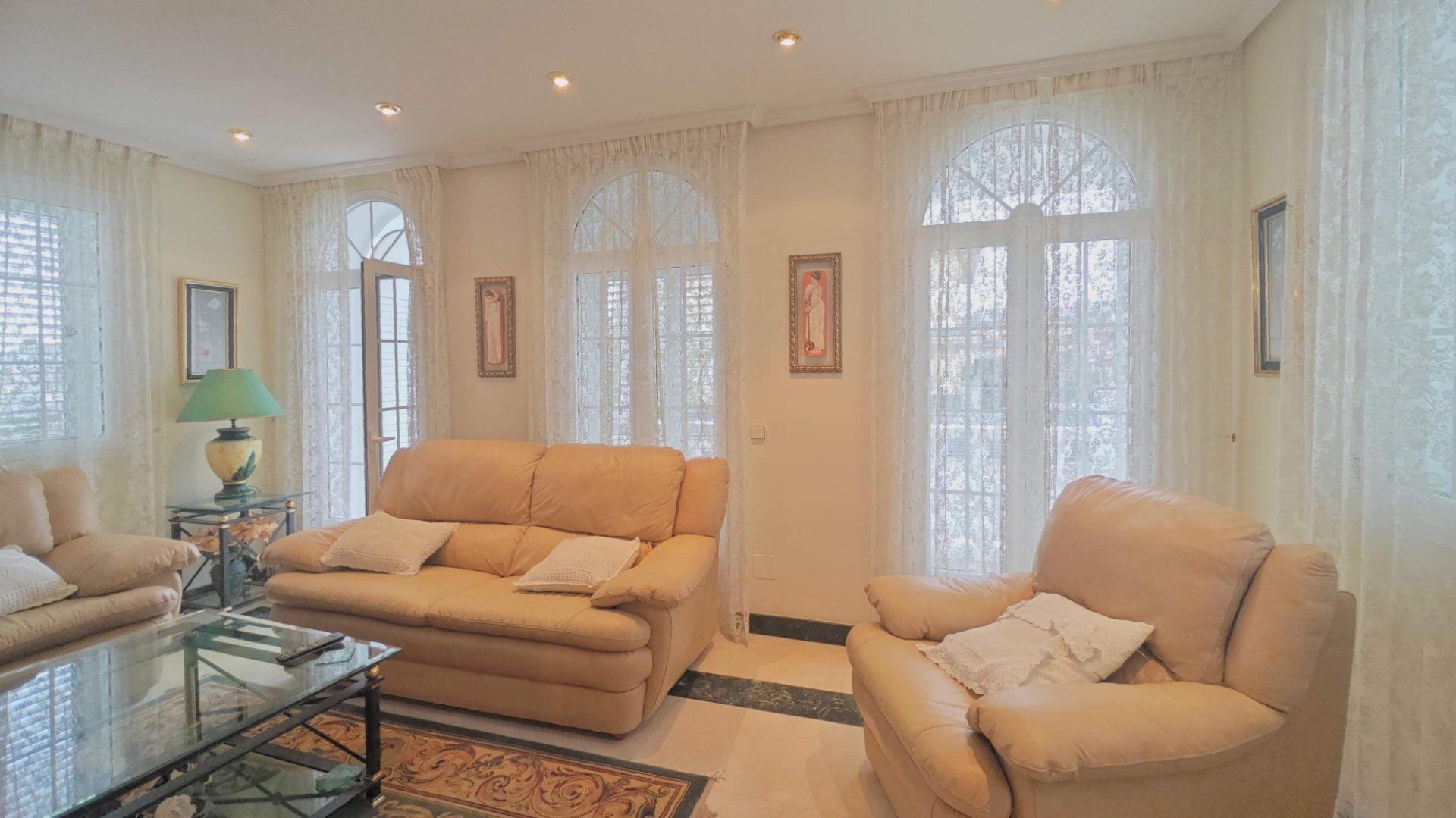 18-24 Preciosa casa de capricho en Guadarrama