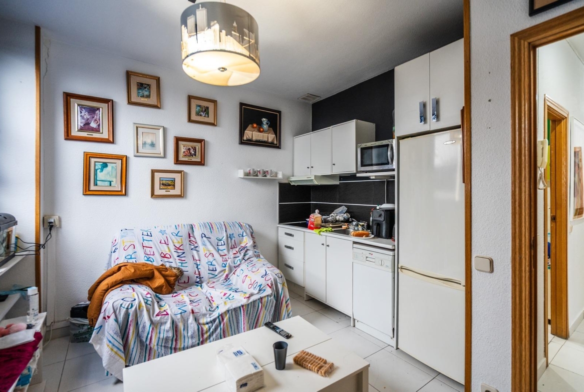 INVERSIÓN SEGURA: EDIFICIO/NAVE DE 3 PLANTAS CON DESPACHOS Y APARTAMENTO EN COLMENAR VIEJO