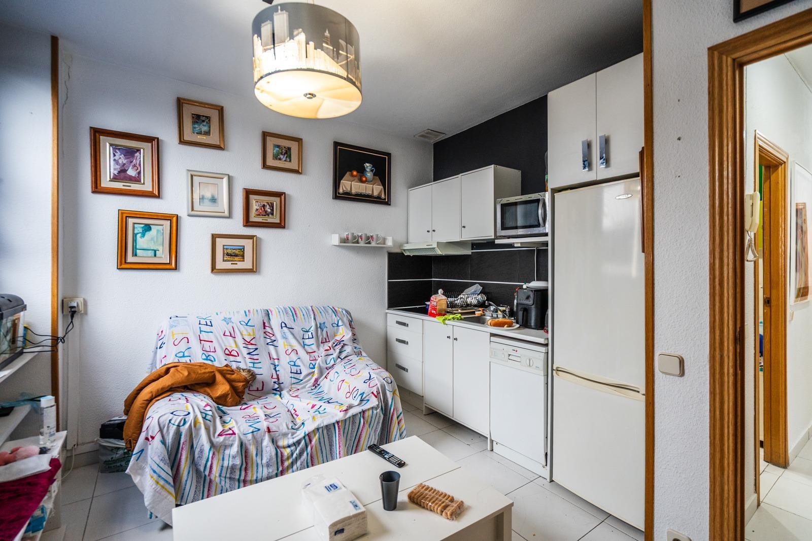 INVERSIÓN SEGURA: EDIFICIO/NAVE DE 3 PLANTAS CON DESPACHOS Y APARTAMENTO EN COLMENAR VIEJO