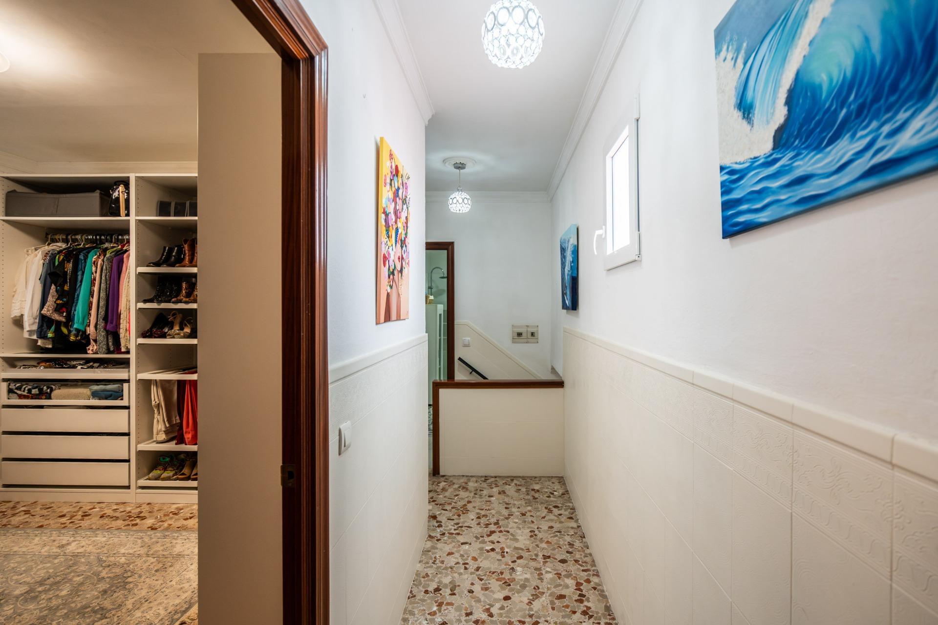 50-36 CORTIJO ANDALUZ CON VARIAS EDIFICACIONES, PISCINA Y 8.000 M² DE TERRENO EN CHICLANA DE LA FRONTERA E