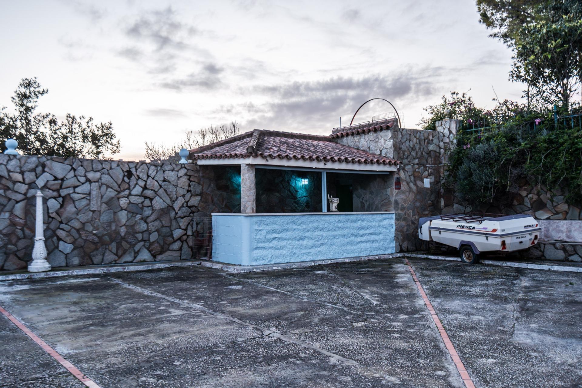 50-67 CORTIJO ANDALUZ CON VARIAS EDIFICACIONES, PISCINA Y 8.000 M² DE TERRENO EN CHICLANA DE LA FRONTERA E