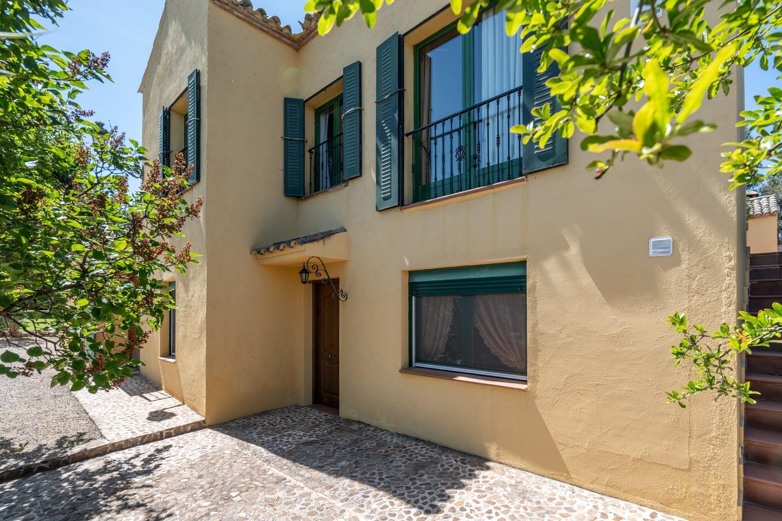 ^^ EN VENTA EXCLUSIVA – IMPRESIONANTE FINCA DE 4 HECTÁREAS EN VALGRANDE, CHINCHÓN ^**^  Ponemos a la