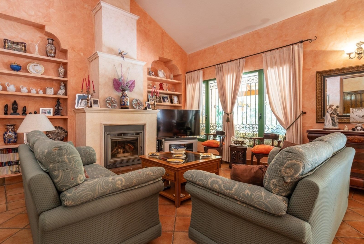 ^^ EN VENTA EXCLUSIVA – IMPRESIONANTE FINCA DE 4 HECTÁREAS EN VALGRANDE, CHINCHÓN ^**^  Ponemos a la