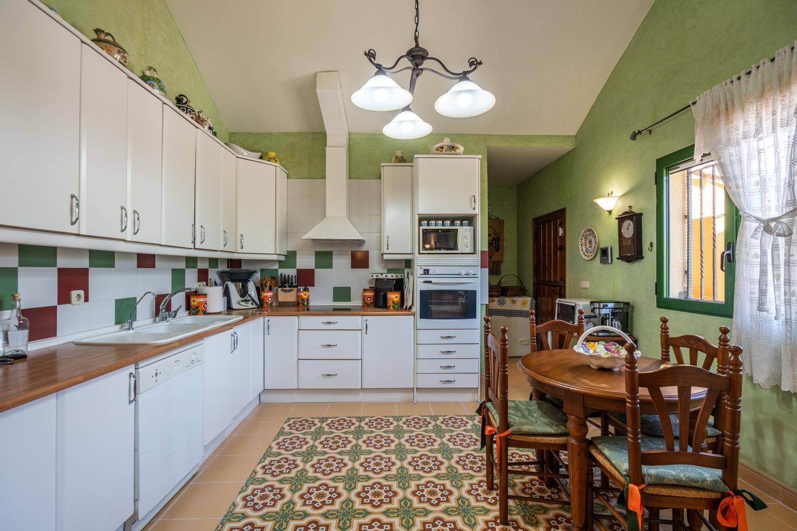 ^^ EN VENTA EXCLUSIVA – IMPRESIONANTE FINCA DE 4 HECTÁREAS EN VALGRANDE, CHINCHÓN ^**^  Ponemos a la