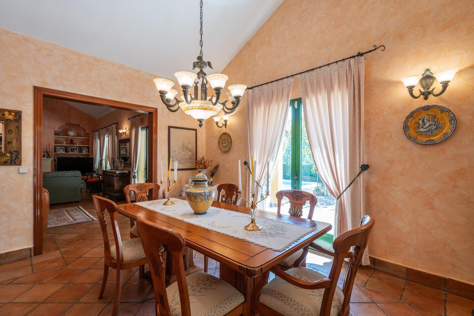 ^^ EN VENTA EXCLUSIVA – IMPRESIONANTE FINCA DE 4 HECTÁREAS EN VALGRANDE, CHINCHÓN ^**^  Ponemos a la