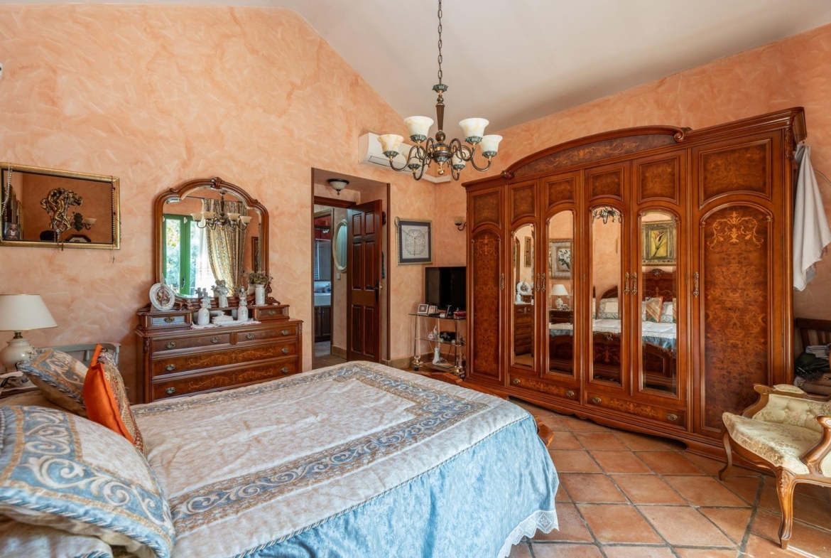 ^^ EN VENTA EXCLUSIVA – IMPRESIONANTE FINCA DE 4 HECTÁREAS EN VALGRANDE, CHINCHÓN ^**^  Ponemos a la