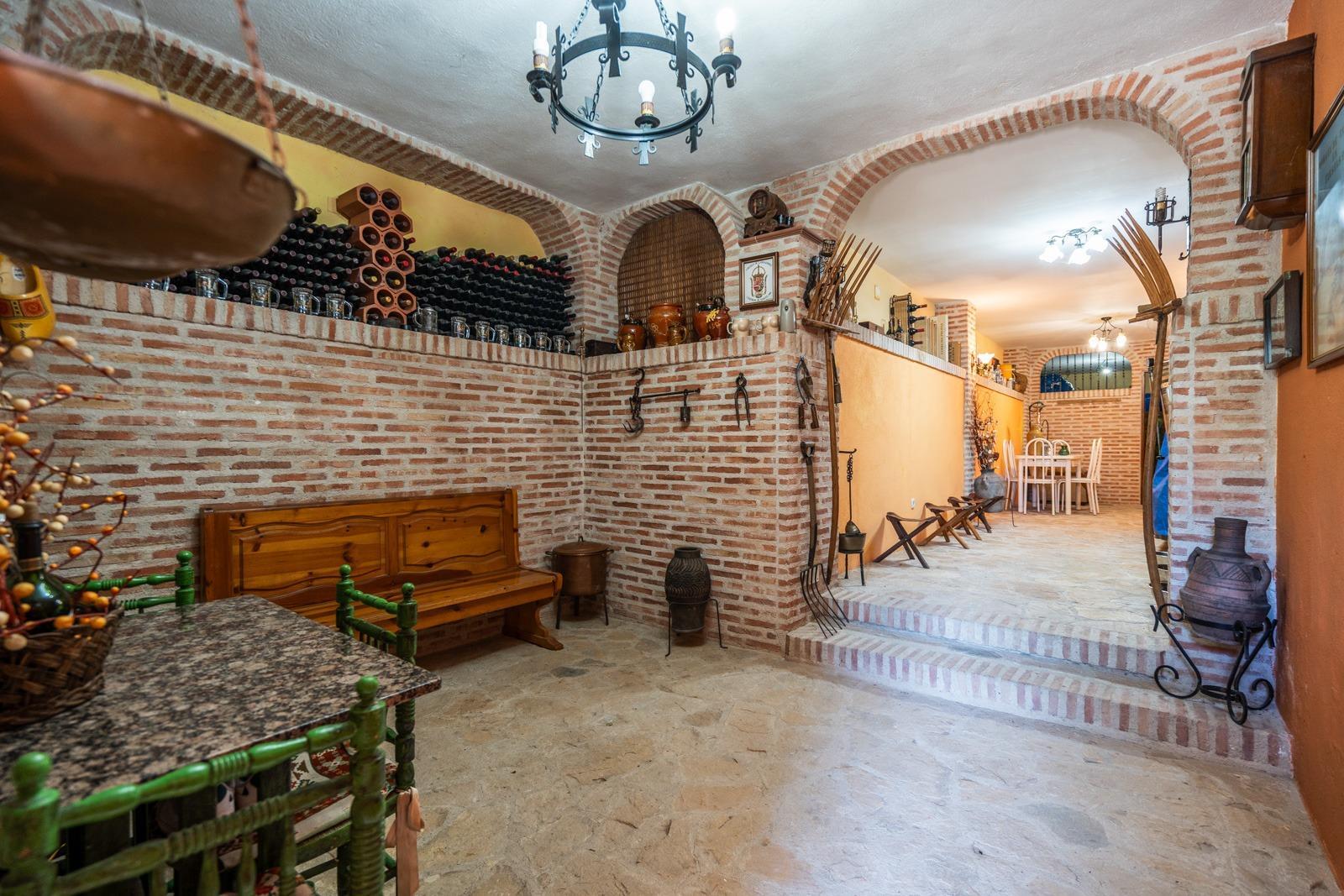 ^^ EN VENTA EXCLUSIVA – IMPRESIONANTE FINCA DE 4 HECTÁREAS EN VALGRANDE, CHINCHÓN ^**^  Ponemos a la