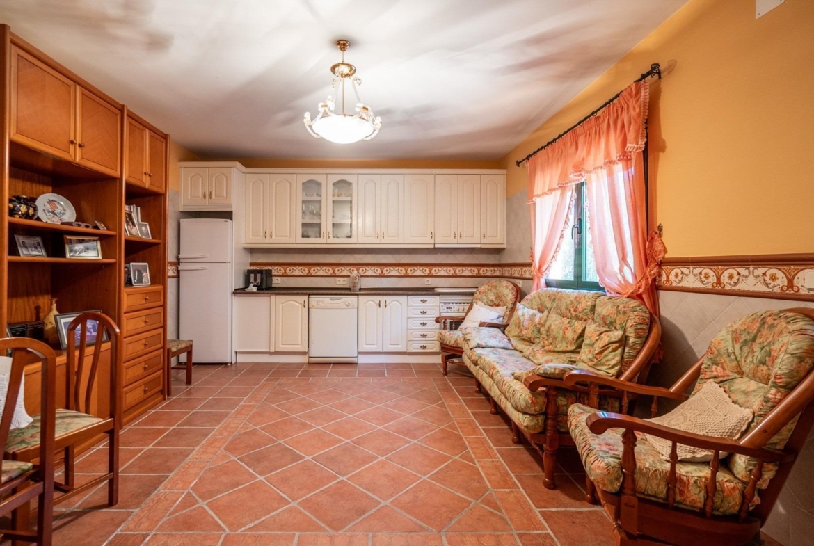 ^^ EN VENTA EXCLUSIVA – IMPRESIONANTE FINCA DE 4 HECTÁREAS EN VALGRANDE, CHINCHÓN ^**^  Ponemos a la