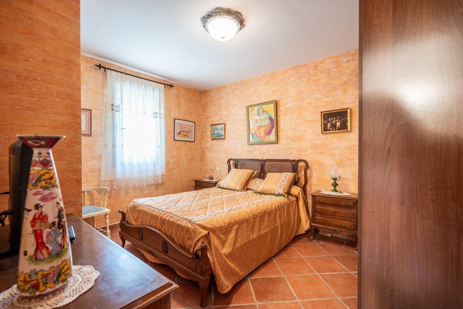 ^^ EN VENTA EXCLUSIVA – IMPRESIONANTE FINCA DE 4 HECTÁREAS EN VALGRANDE, CHINCHÓN ^**^  Ponemos a la