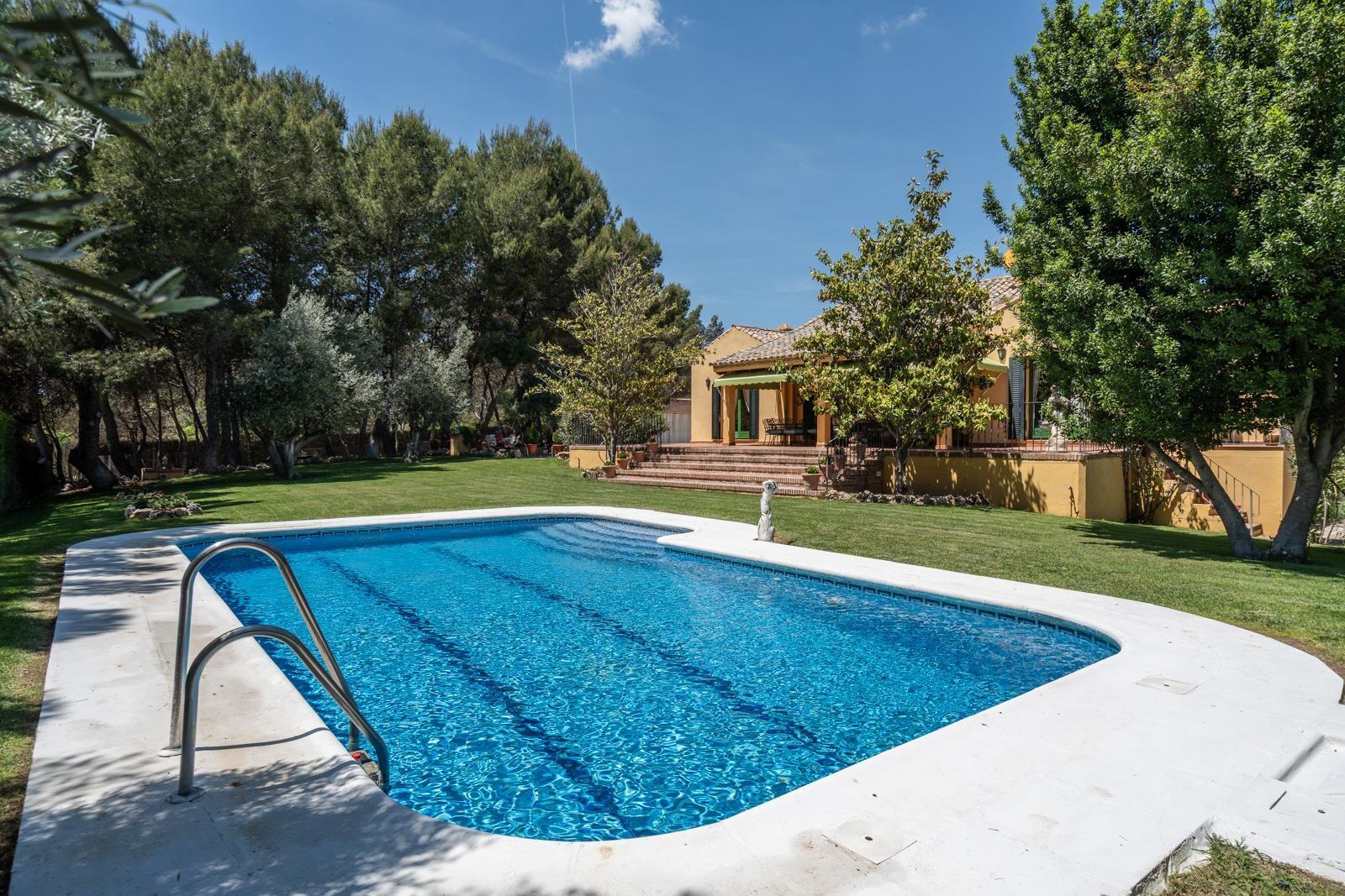 ^^ EN VENTA EXCLUSIVA – IMPRESIONANTE FINCA DE 4 HECTÁREAS EN VALGRANDE, CHINCHÓN ^**^  Ponemos a la