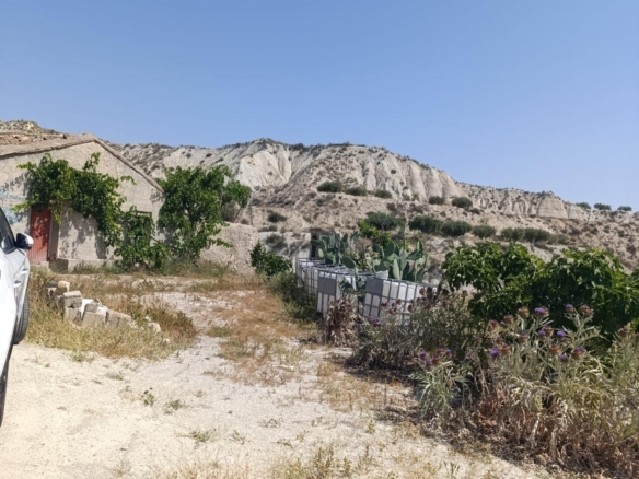 TERRENO EN  ALBUDEITE