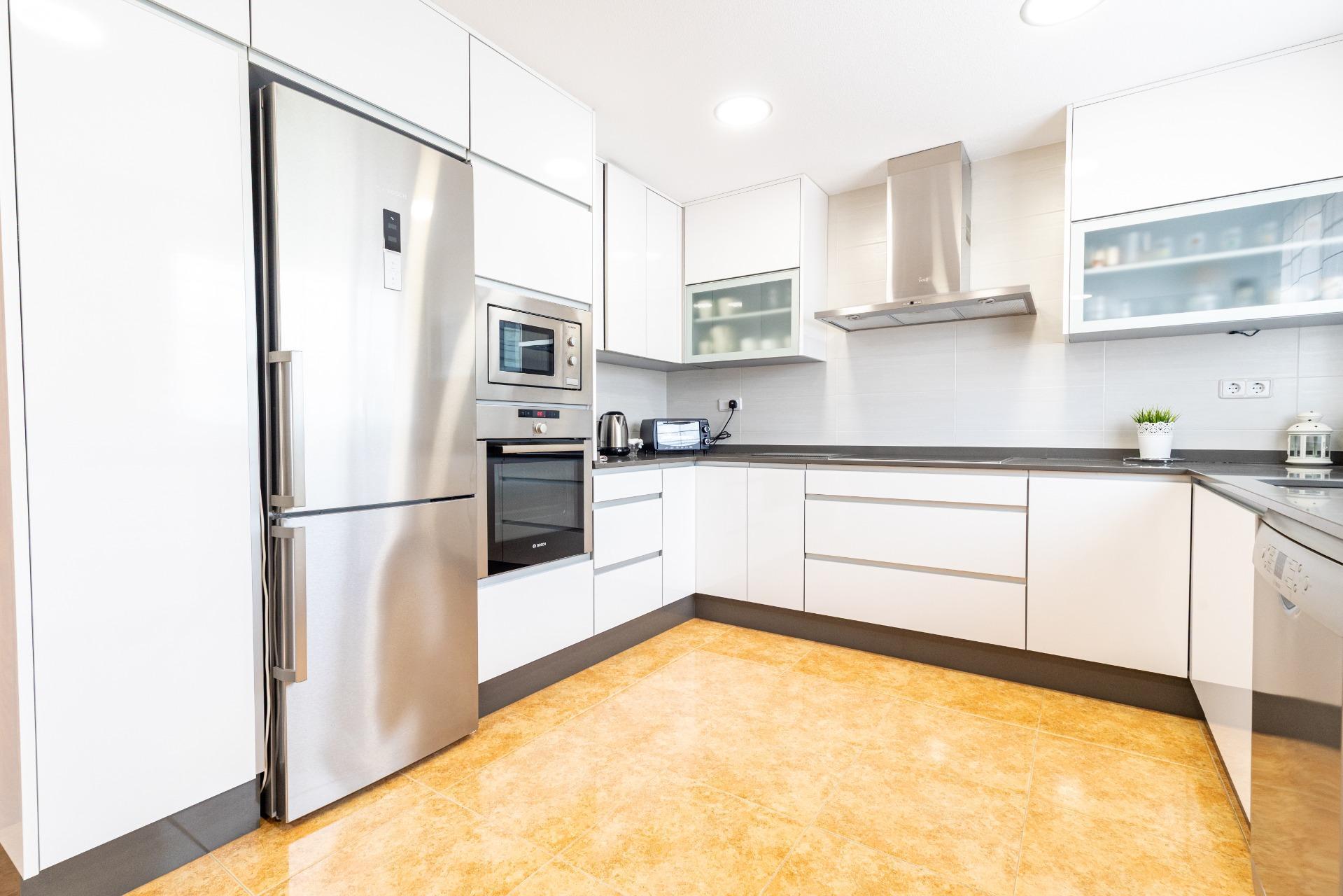 Exclusiva Villa de Lujo en 5 habitaciones y parcela de 2018 metros en Campos del Río — Lista para Entrar a Vivir