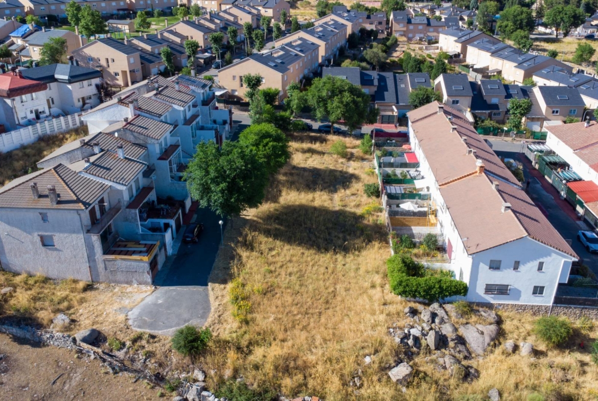 Parcela urbana en Los Ángeles de San Rafael