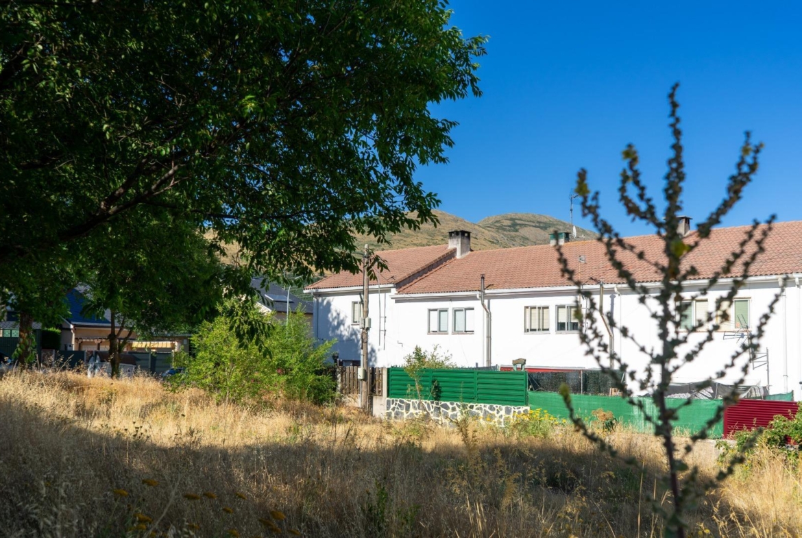 Parcela urbana en Los Ángeles de San Rafael