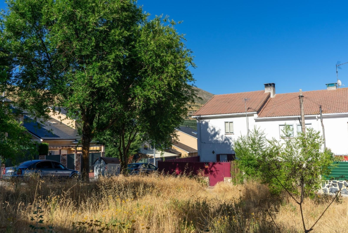 Parcela urbana en Los Ángeles de San Rafael