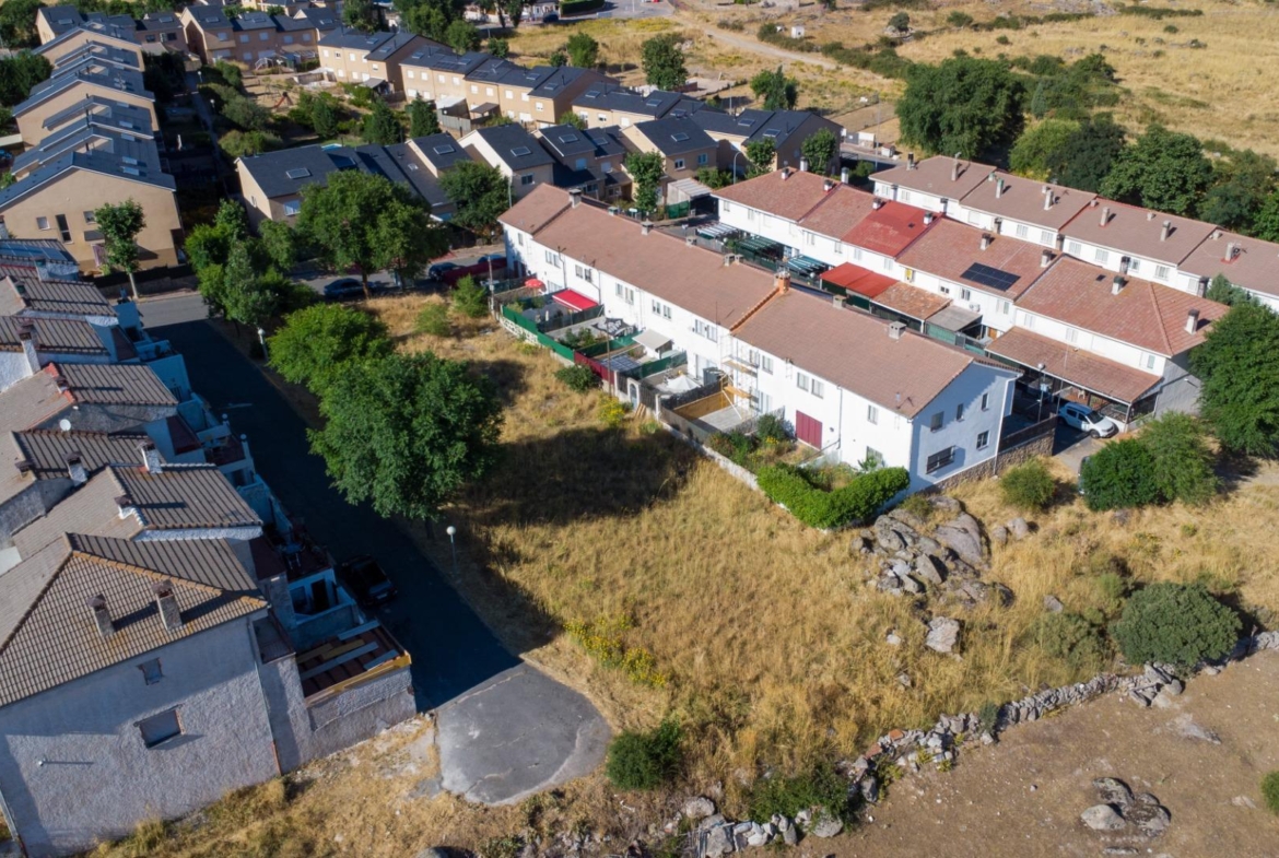 Parcela urbana en Los Ángeles de San Rafael