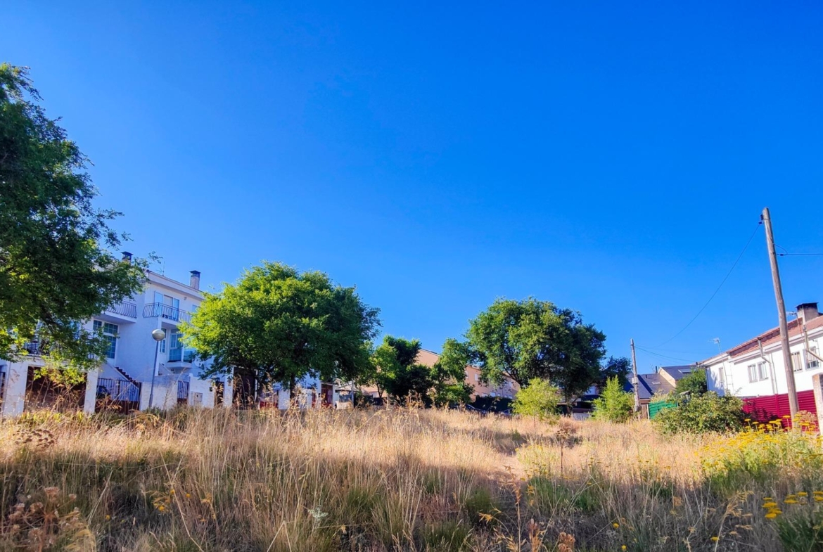 Parcela urbana en Los Ángeles de San Rafael