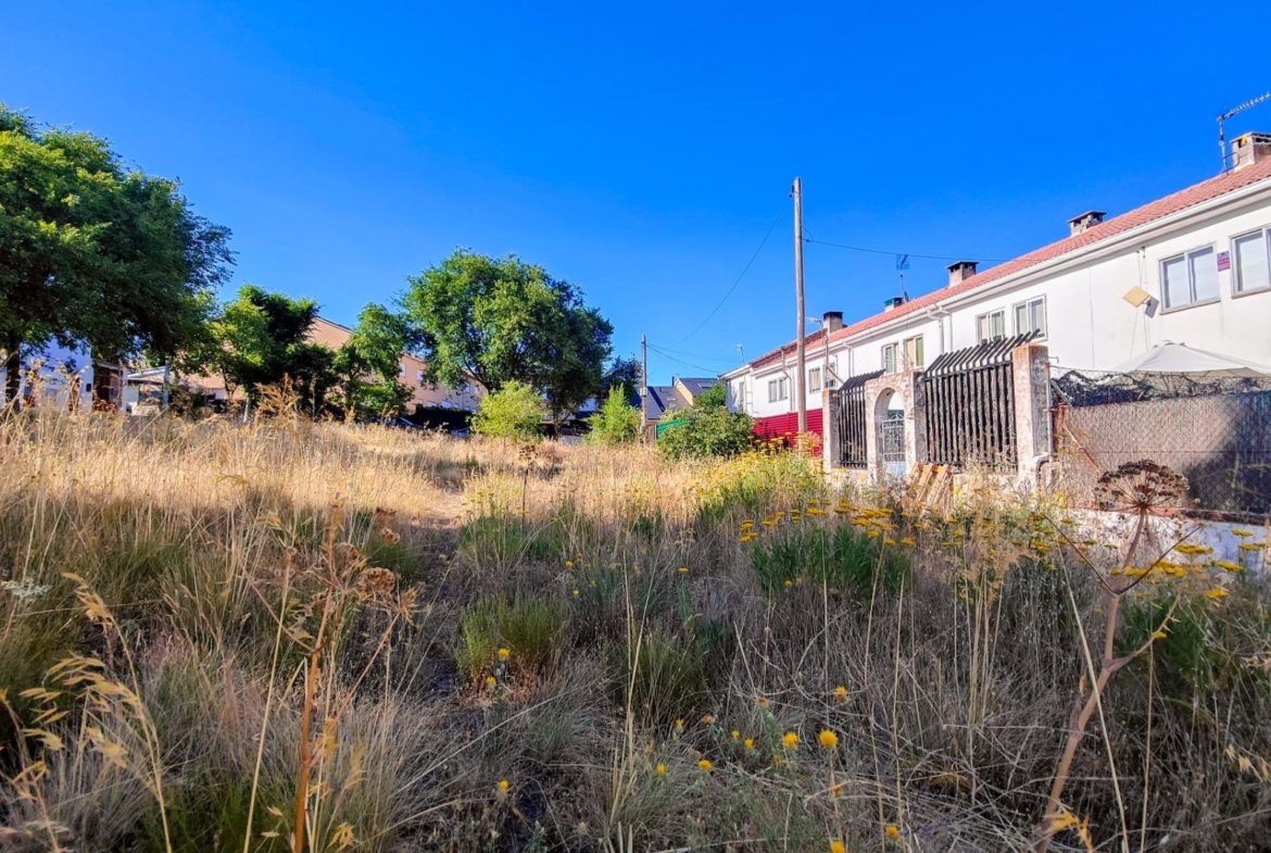 Parcela urbana en Los Ángeles de San Rafael