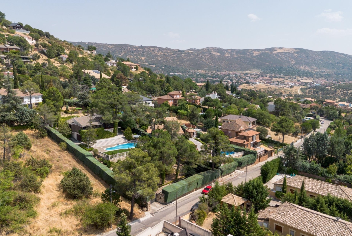 House / detached house en alquiler, Robledo De Chavela